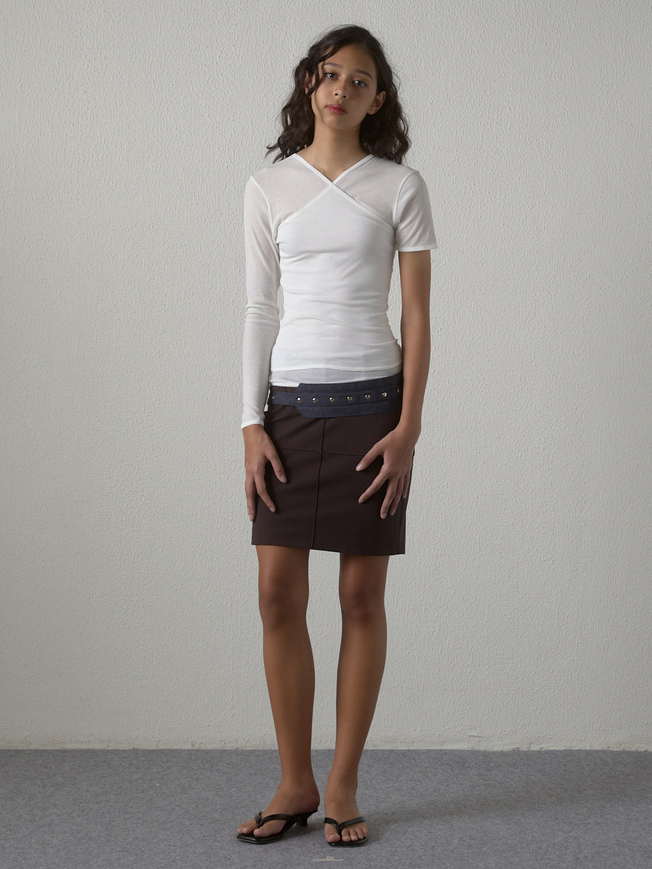 Asymmetric sleeve layered top