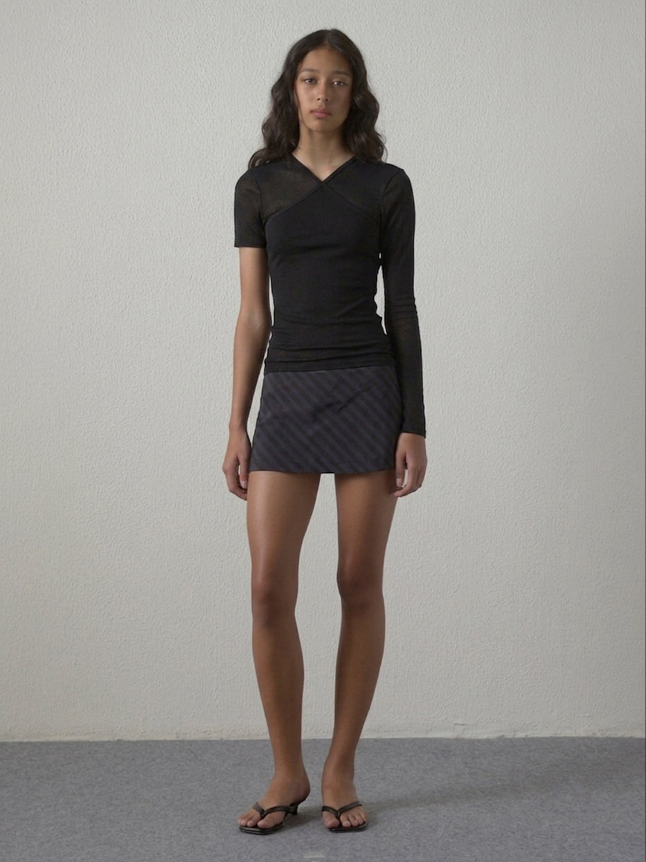 Asymmetric sleeve layered top